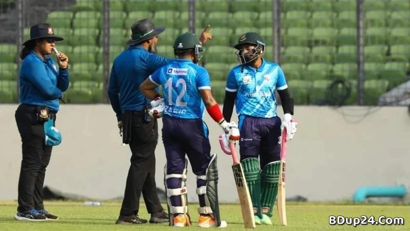 নারী আম্পায়ার ইস্যুতে মুশফিক-রিয়াদকে নিয়ে মিথ্যাচার