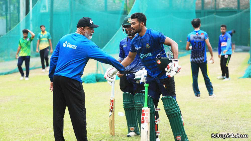 শান্ত-লিটনের পারফরম্যান্স নিয়ে যা বললেন হাথুরুসিংহে