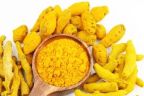 ত্বকের যত্নে হলুদের যত ব্যবহার
